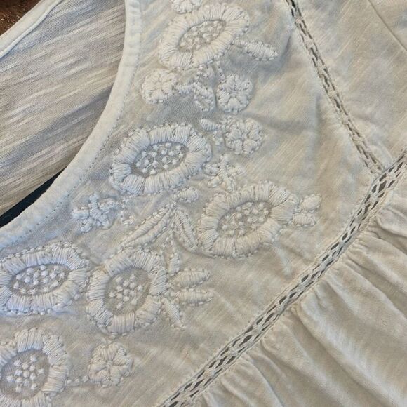 Caslon cotton embroidered flutter sleeve white top small - Picture 9 of 11